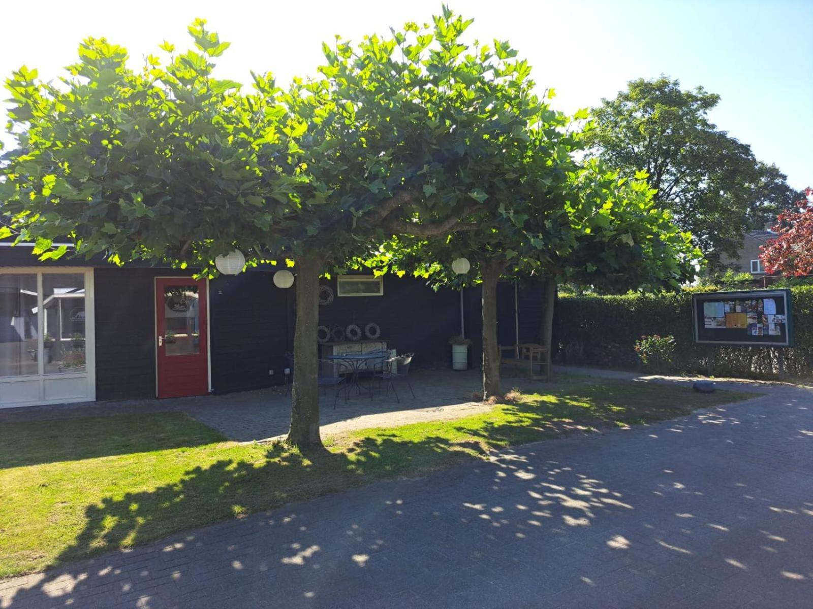 Wanroij Boertel Lamperse Hei酒店 外观 照片